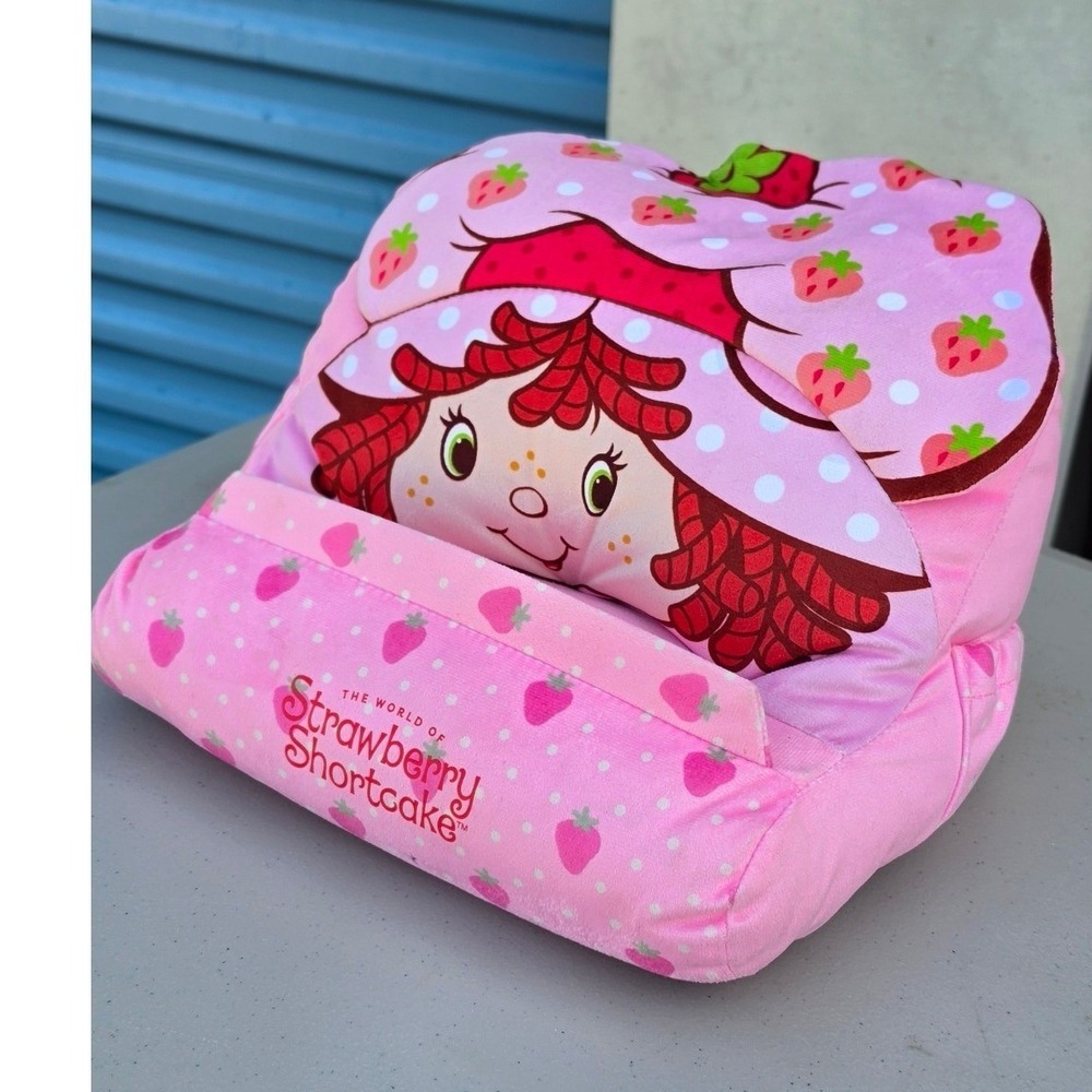 Strawberry Shortcake Plush Tablet Stand Pillow Pink Strawberrycore Idea Nuova
